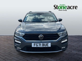 Volkswagen T-Roc 1.5 TSI EVO Active Euro 6 (s/s) 5dr FG71BUE Image 2