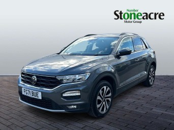 Volkswagen T-Roc 1.5 TSI EVO Active Euro 6 (s/s) 5dr FG71BUE Image 3