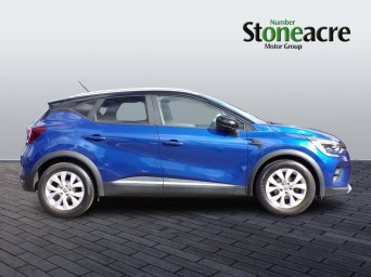 Renault Captur 1.3 TCE 130 Iconic 5dr HK21ZWR Image 2