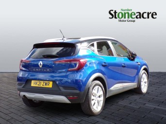 Renault Captur 1.3 TCE 130 Iconic 5dr HK21ZWR Image 3