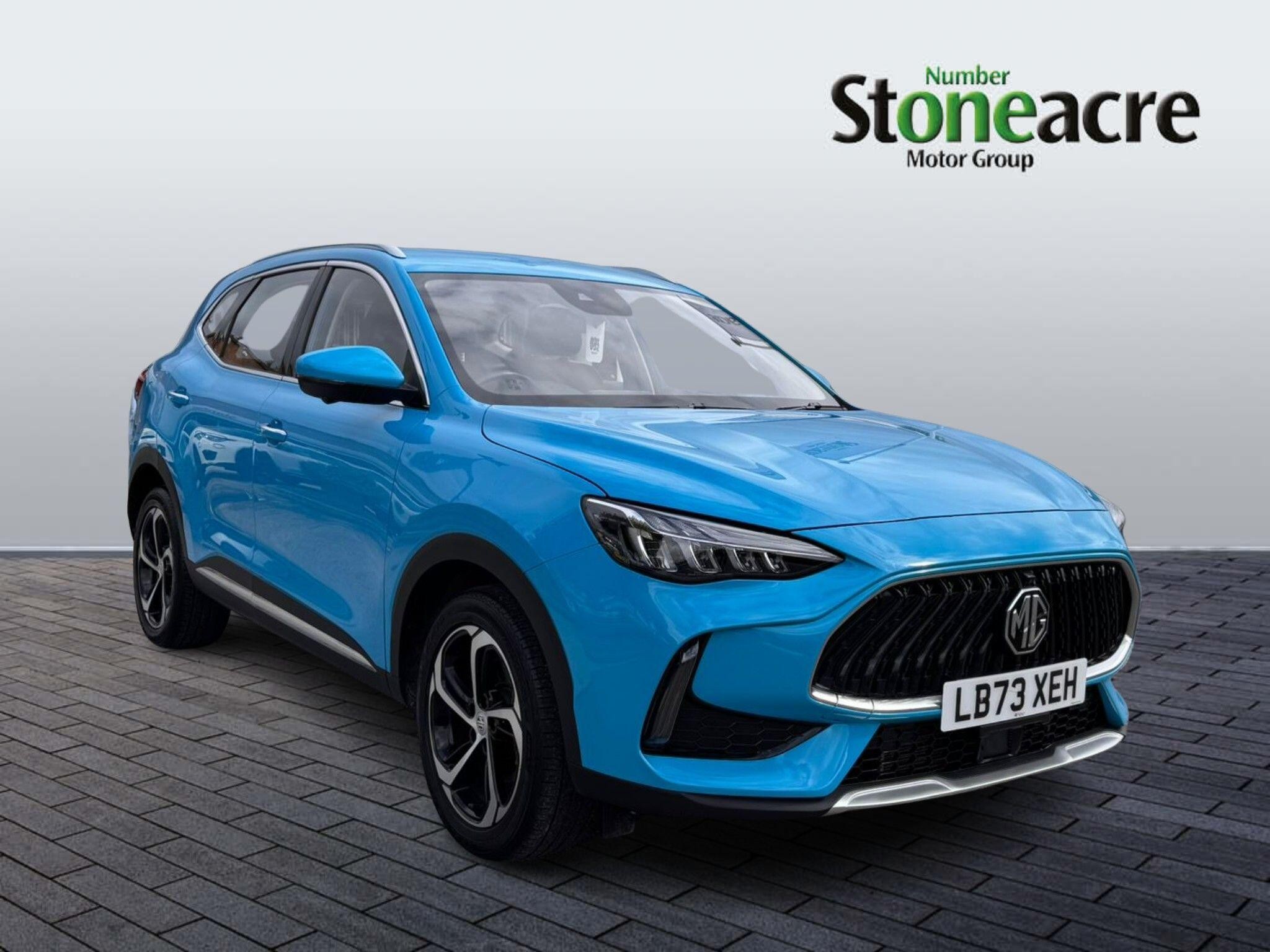 MG HS Plug-In Hybrid Image 1