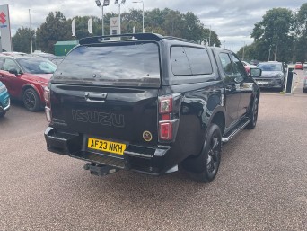 Isuzu D-Max V-Cross 1.9 TD V-Cross Auto 4WD Euro 6 (s/s) 4dr AF23NKH Image 3
