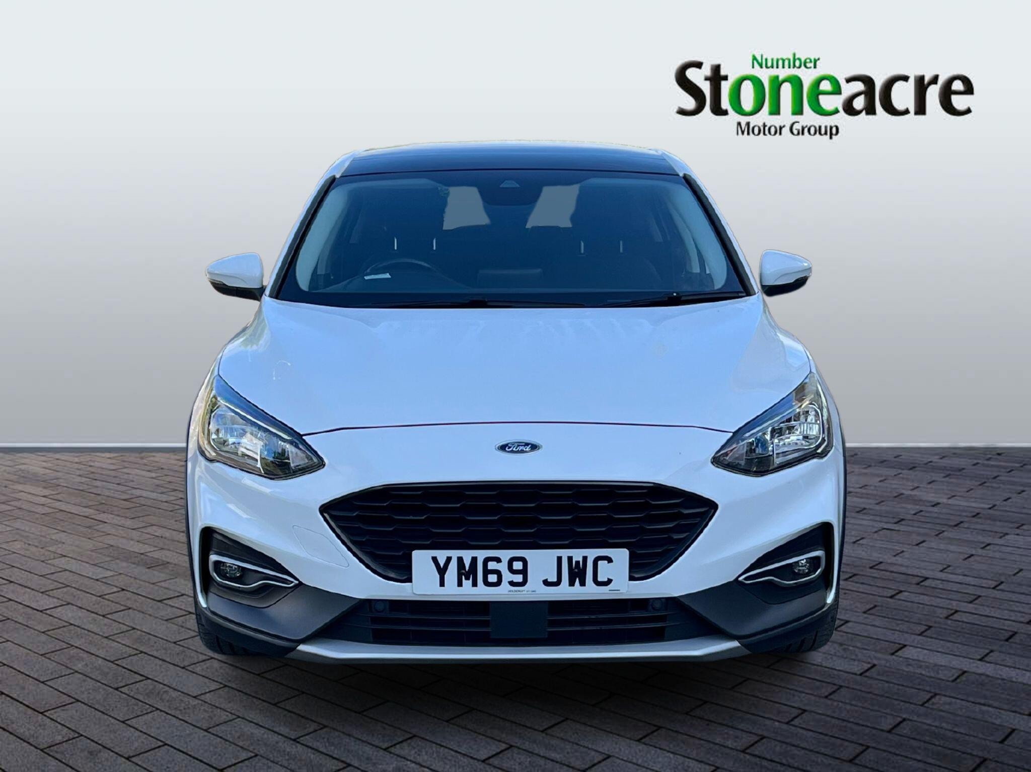 Ford Focus Image 2