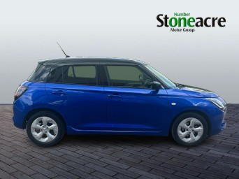 Suzuki Swift 1.2 MHEV Motion Euro 6 (s/s) 5dr KP25CNZ Image 2