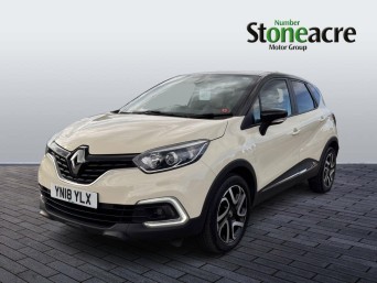 Renault Captur 0.9 TCE 90 Iconic 5dr YN18YLX Image 2