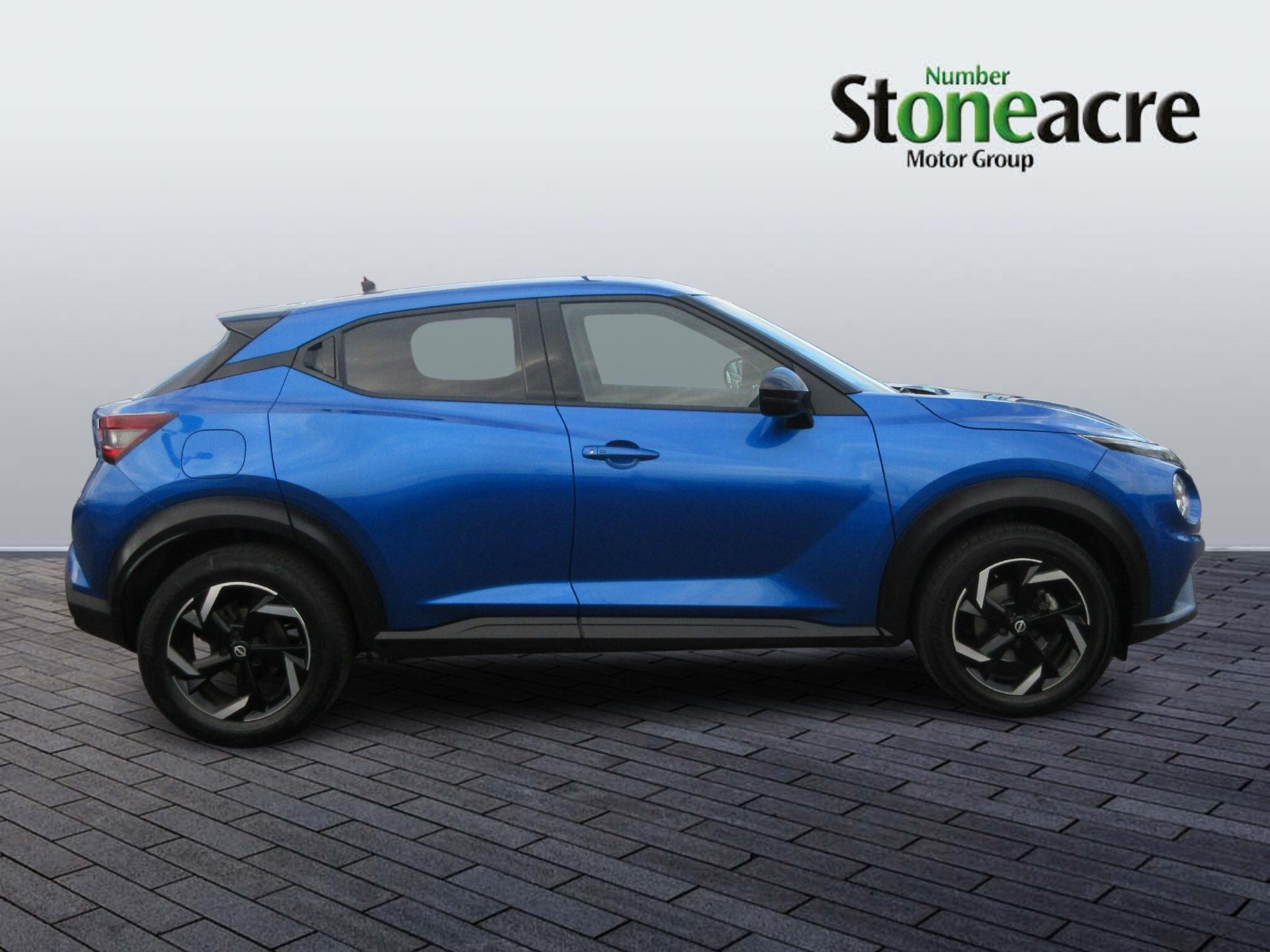 Nissan Juke Image 2