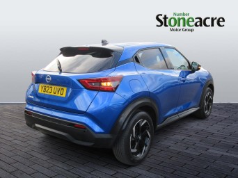 Nissan Juke 1.0 DiG-T N-Connecta 5dr YB23UVO Image 3