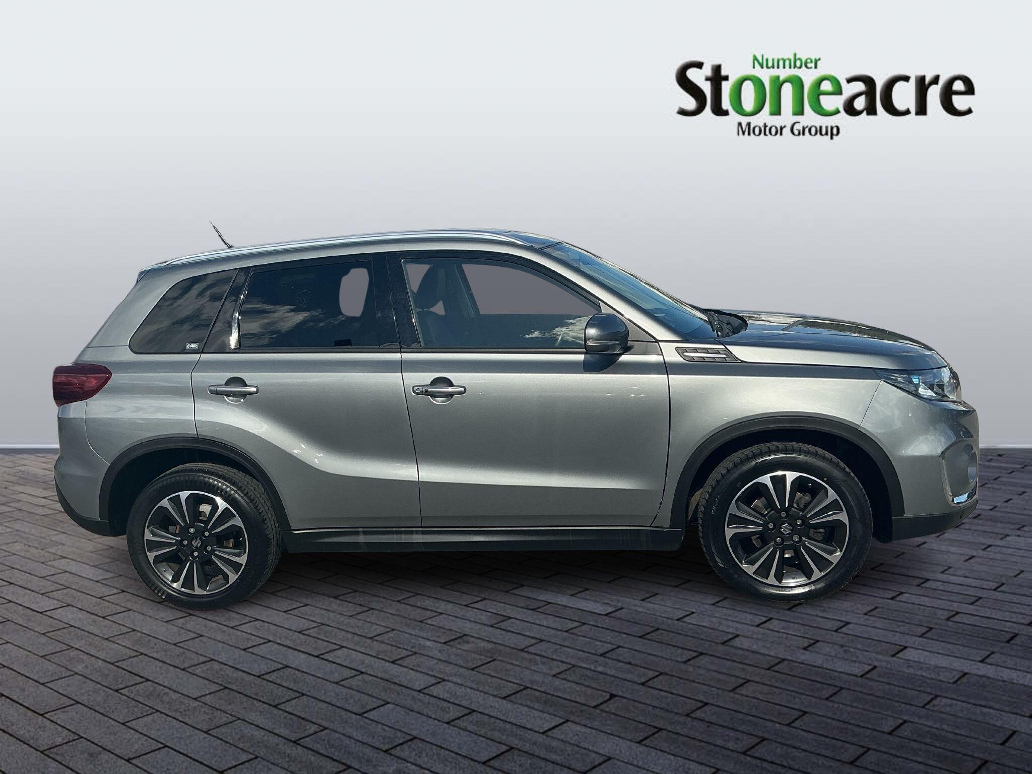 Suzuki Vitara Image 2