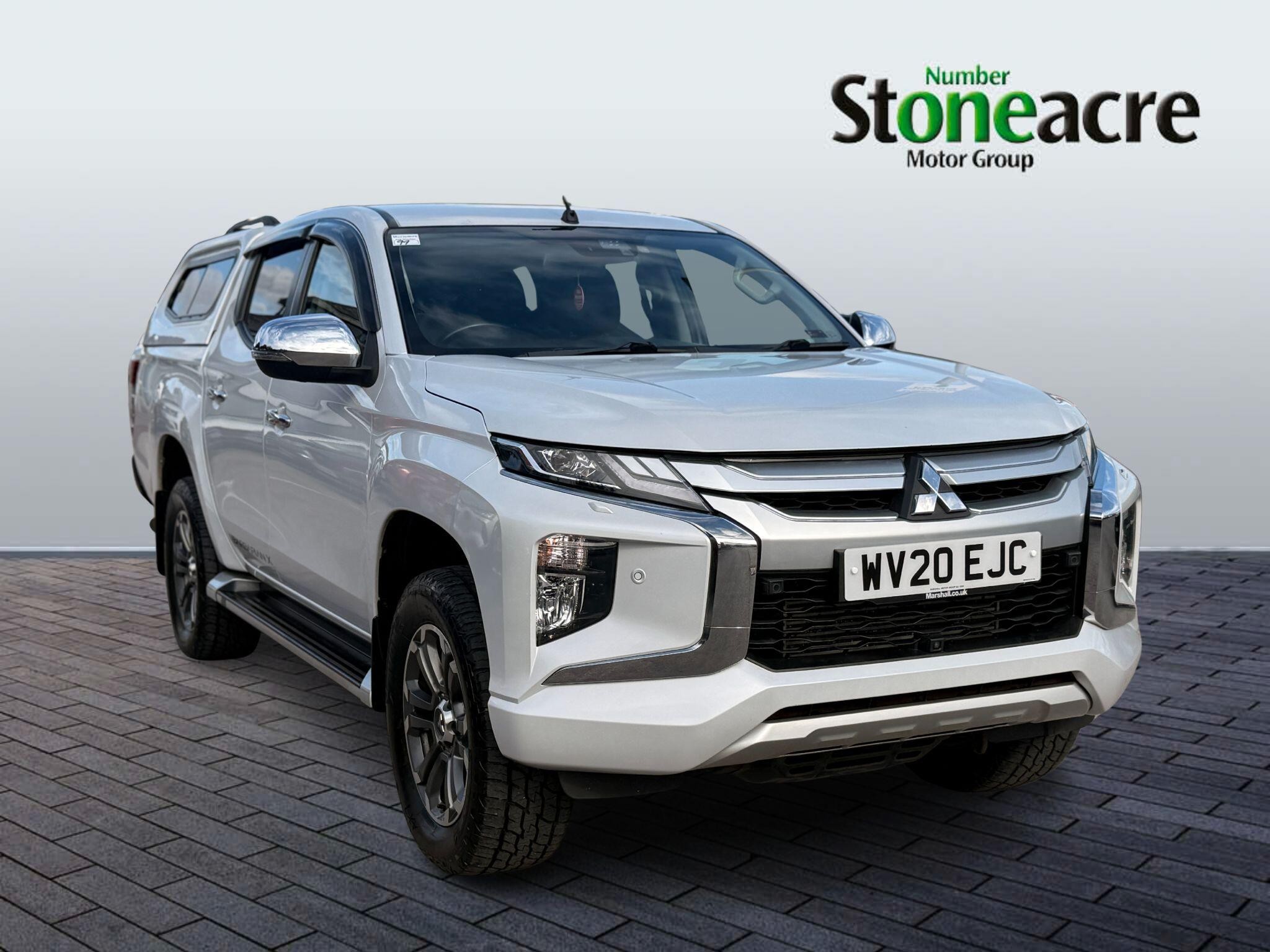 Mitsubishi L200 Image 1
