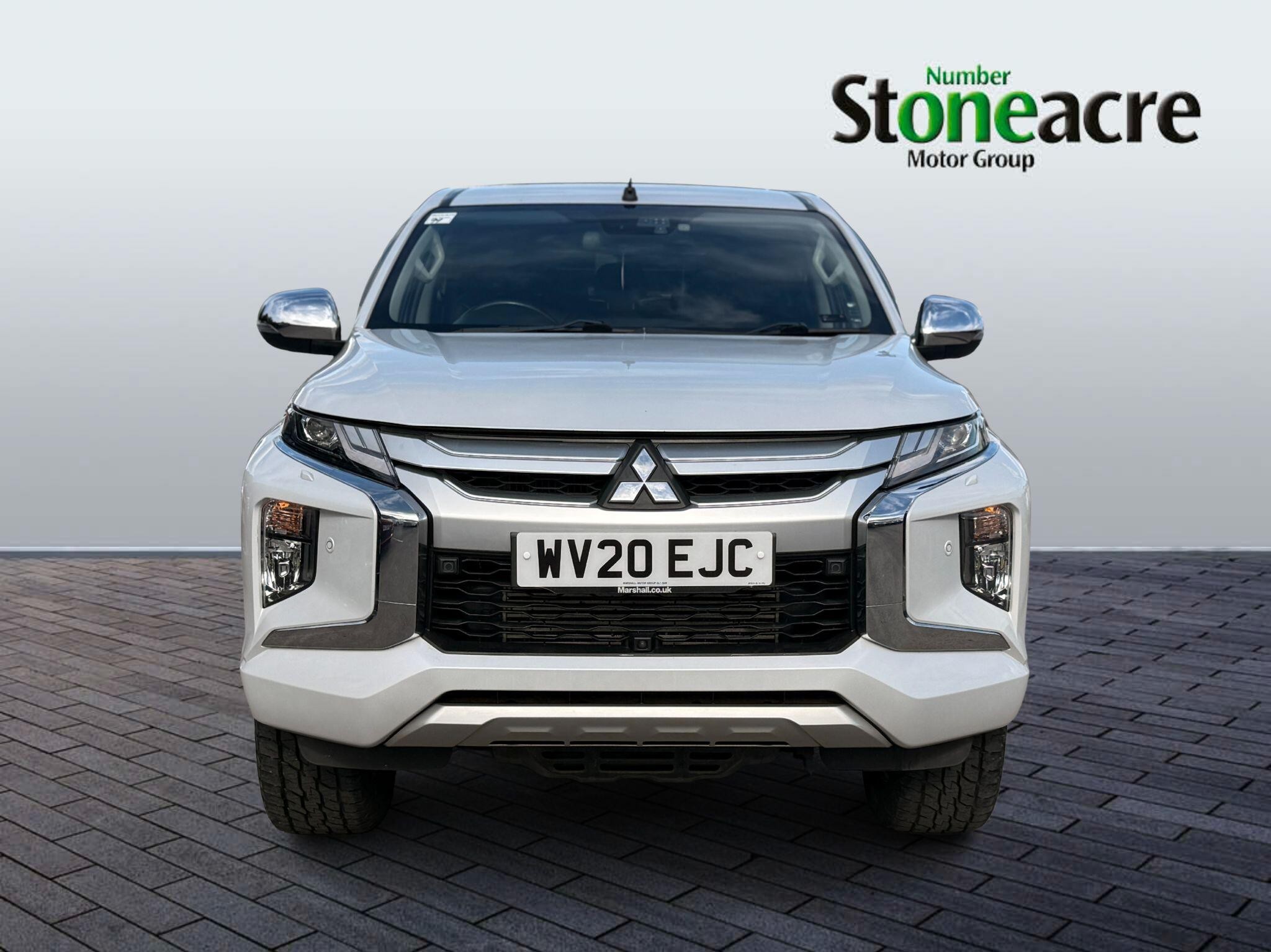 Mitsubishi L200 Image 2