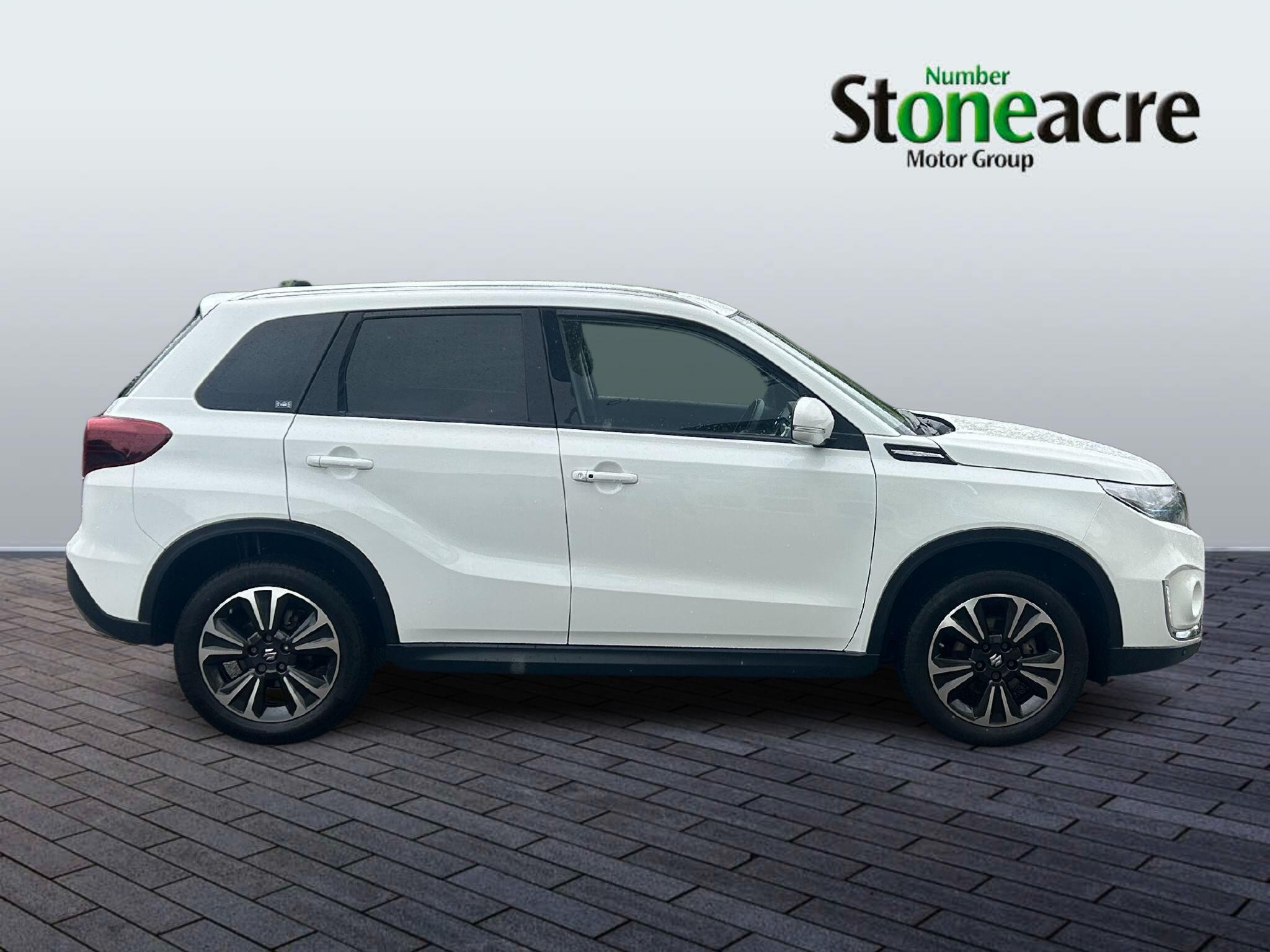 Suzuki Vitara Image 2