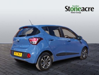 Hyundai i10 1.2 Premium Auto Euro 6 5dr RE17WJX Image 3