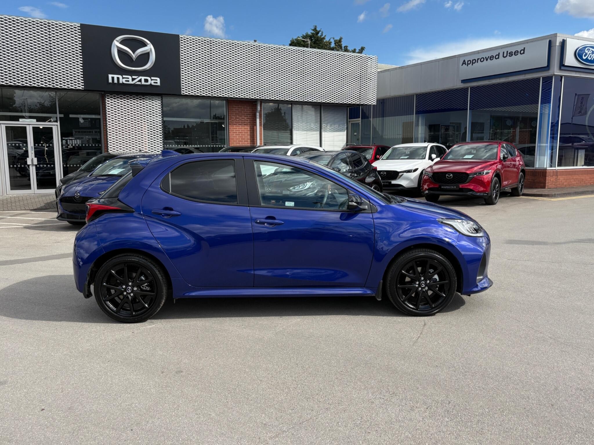 Mazda2 Hybrid Image 2