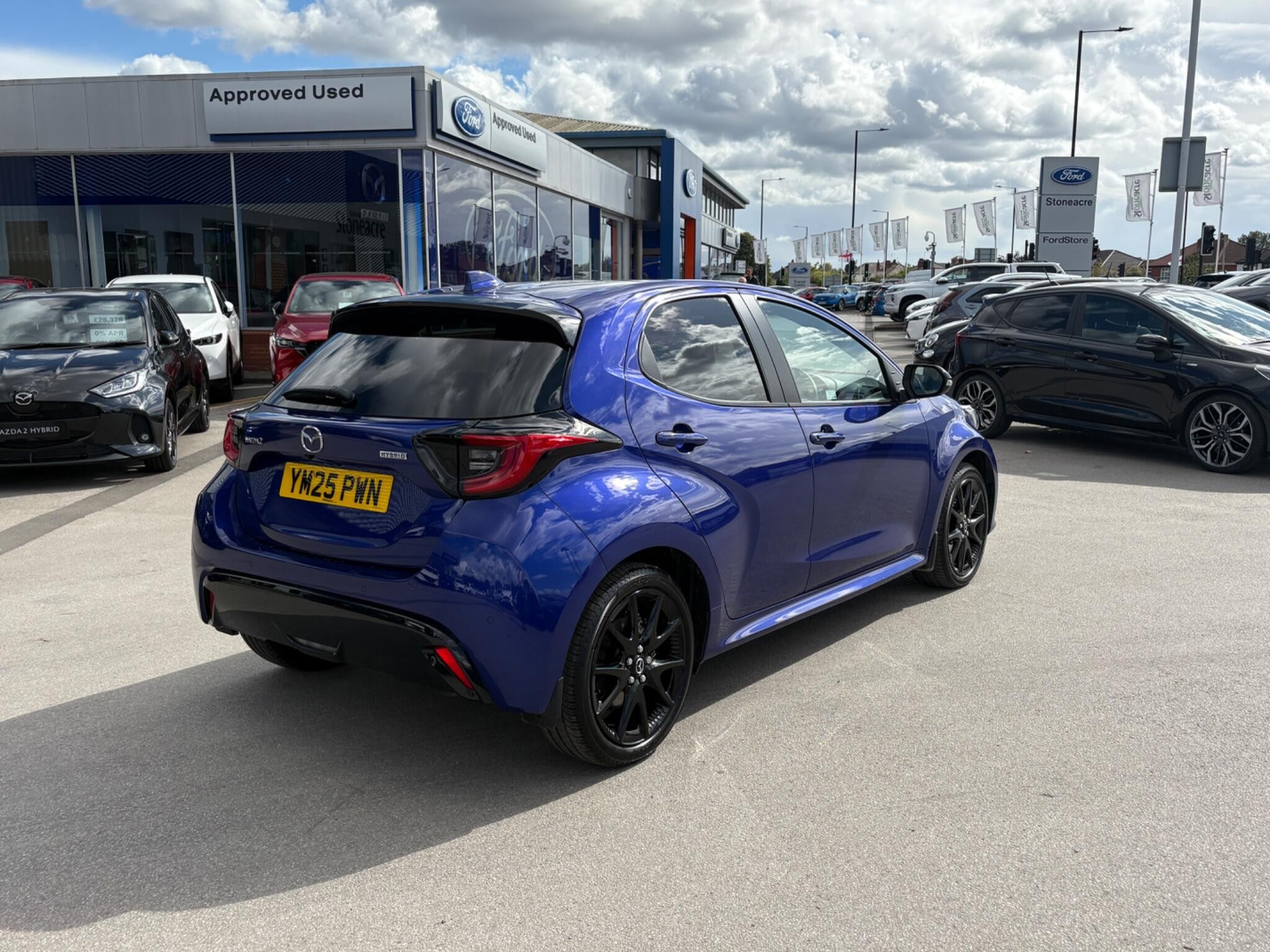 Mazda2 Hybrid Image 3