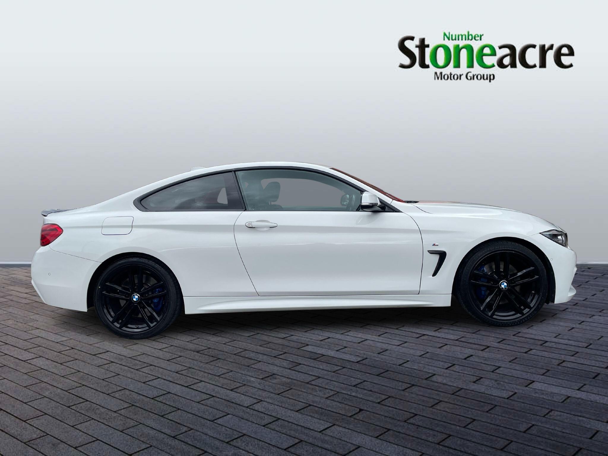 BMW 4 Series Image 2