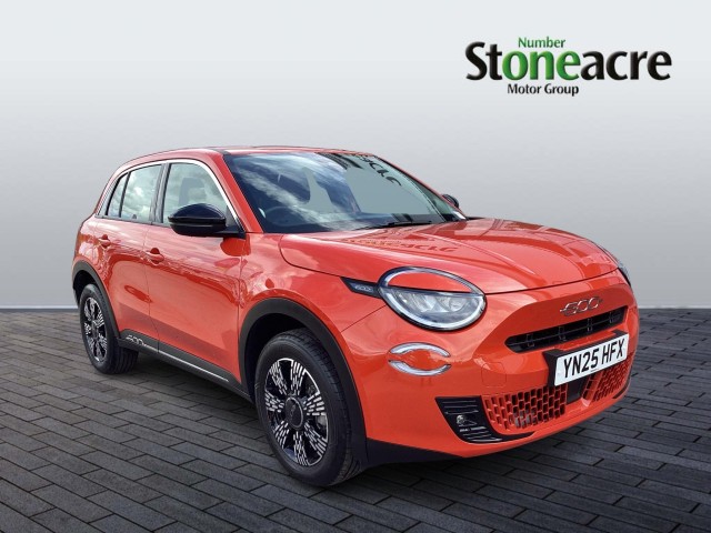 Fiat 600 1.2 MHEV e-DCT Euro 6 (s/s) 5dr YN25HFX Image 1