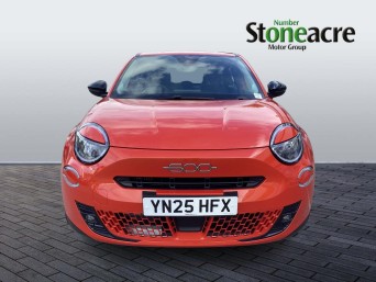Fiat 600 1.2 MHEV e-DCT Euro 6 (s/s) 5dr YN25HFX Image 2