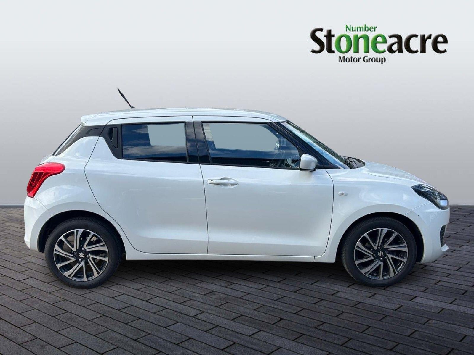 Suzuki Swift Image 2