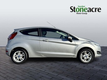 Ford Fiesta 1.25 Zetec Euro 6 3dr NU65RWJ Image 2