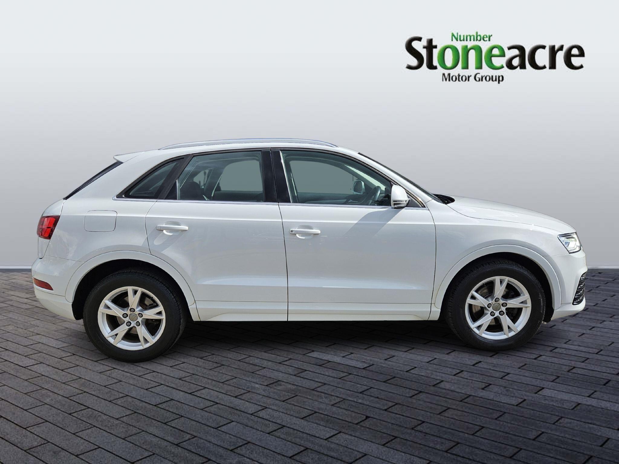 Audi Q3 Image 2