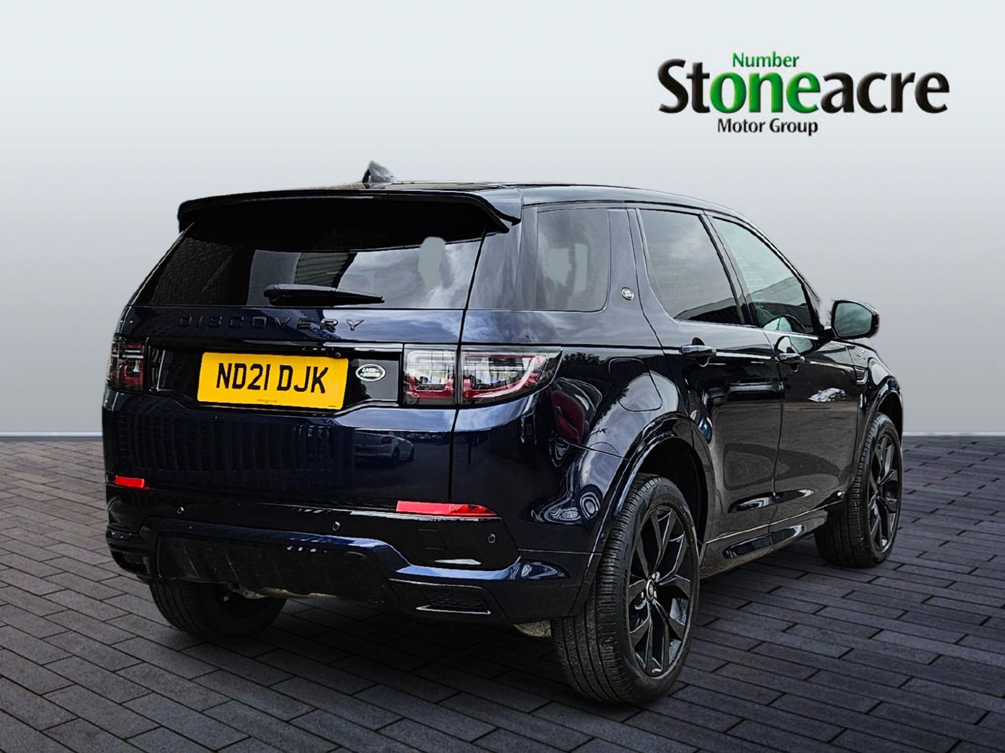 Land Rover Discovery Sport Image 3