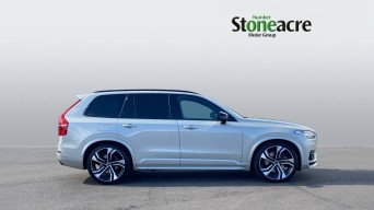 Volvo XC90 R-Design Pro T8 Twin Engine AWD YO21HWN Image 3