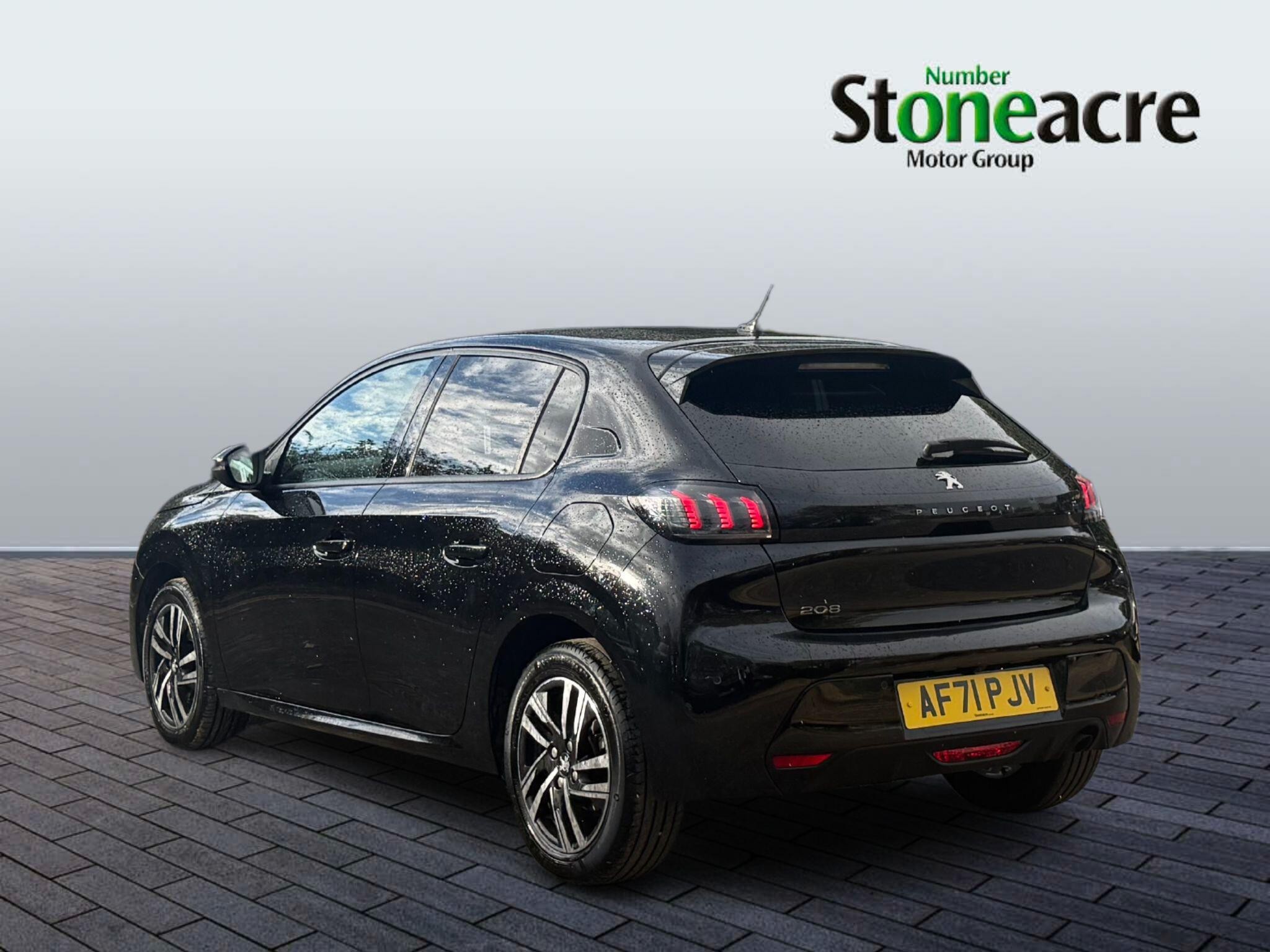 Peugeot 208 Image 3