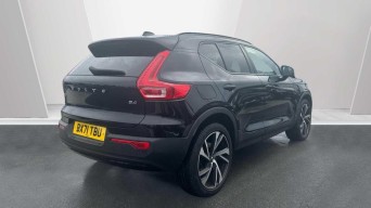 Volvo XC40 2.0 B4P R DESIGN Pro 5dr Auto BX71TBU Image 2