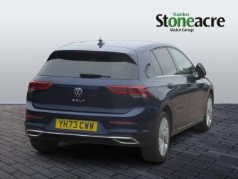 Volkswagen Golf 1.5 TSI Style Euro 6 (s/s) 5dr YH73CWW Image 3