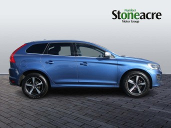 Volvo XC60 2.4 D4 R-Design Lux Nav Auto AWD Euro 6 (s/s) 5dr KR17WNS Image 2