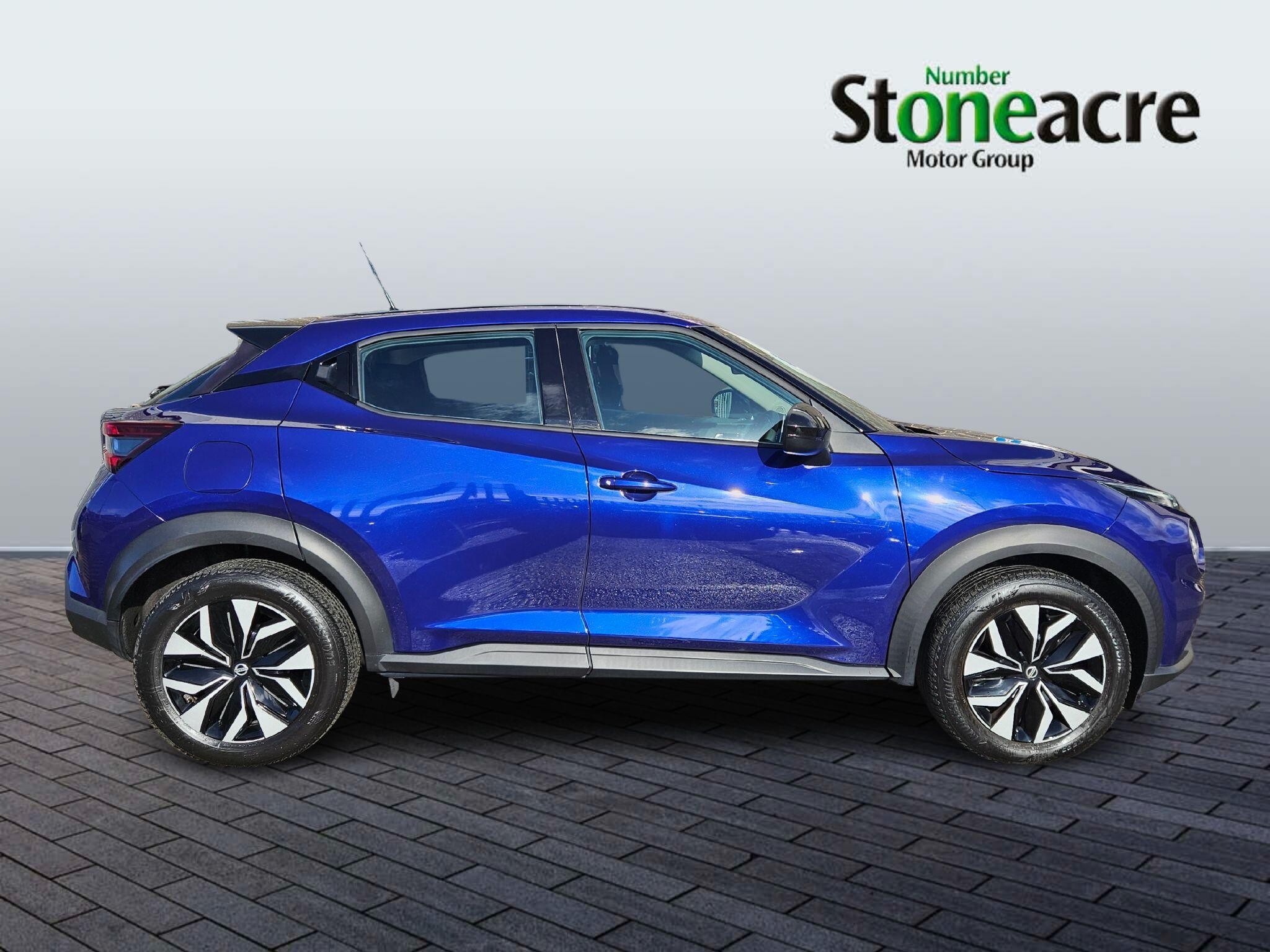Nissan Juke Image 2
