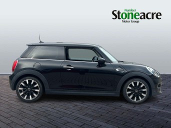 MINI Hatch 1.5 Cooper Exclusive Euro 6 (s/s) 3dr MX69WSY Image 2