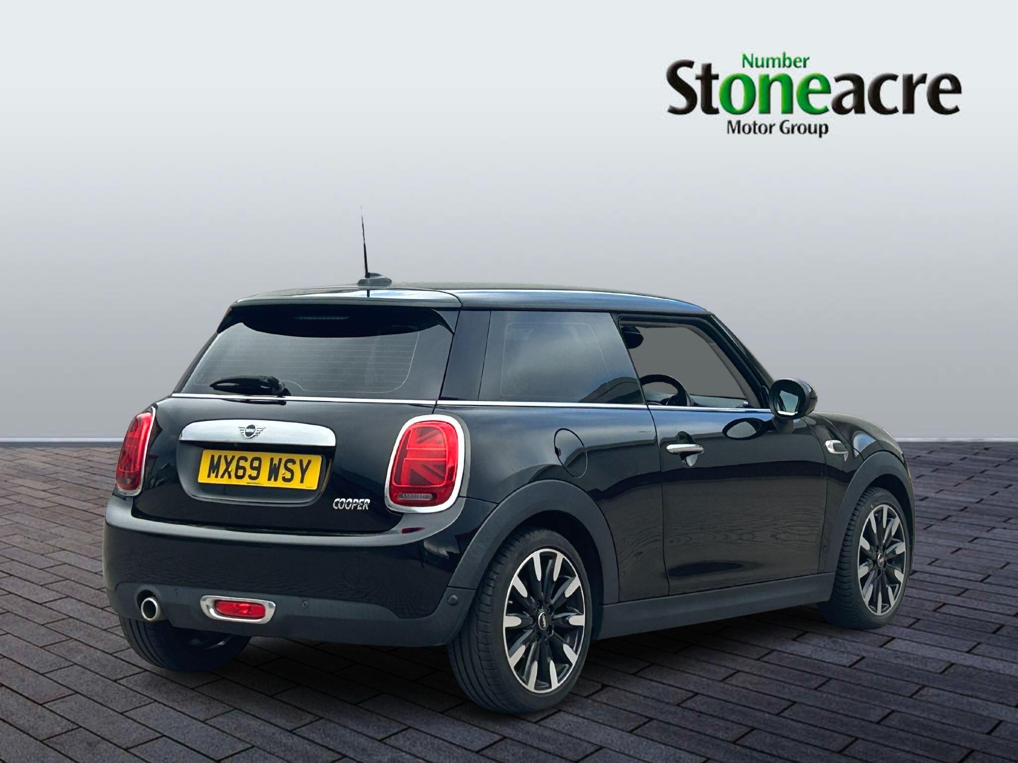MINI Hatch Image 3