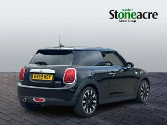 MINI Hatch 1.5 Cooper Exclusive Euro 6 (s/s) 3dr MX69WSY Image 3
