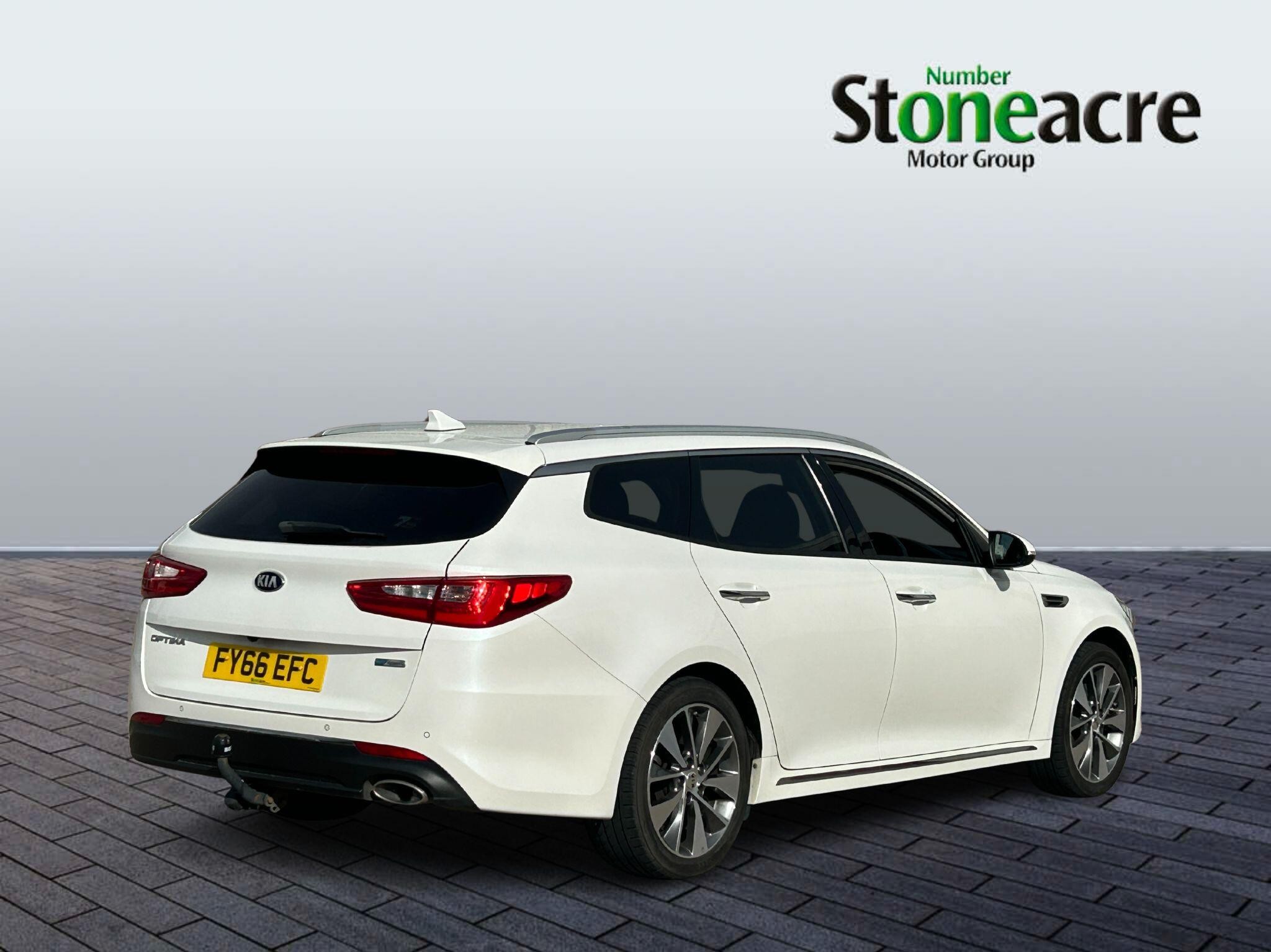 Kia Optima Image 3