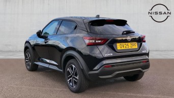 Nissan Juke 1.6 N-Connecta Auto Euro 6 5dr OV25ZPF Image 3