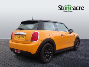 MINI Hatch 1.5 Cooper Euro 6 (s/s) 3dr E2JOD Image 3