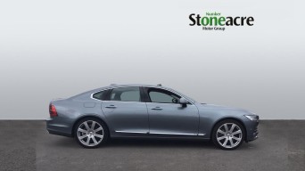 Volvo S90 2.0 D5 PowerPulse Inscription Pro Auto AWD Euro 6 (s/s) 4dr B9TGB Image 3