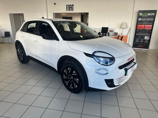 Fiat 600e 54kWh RED Auto 5dr null Image 1