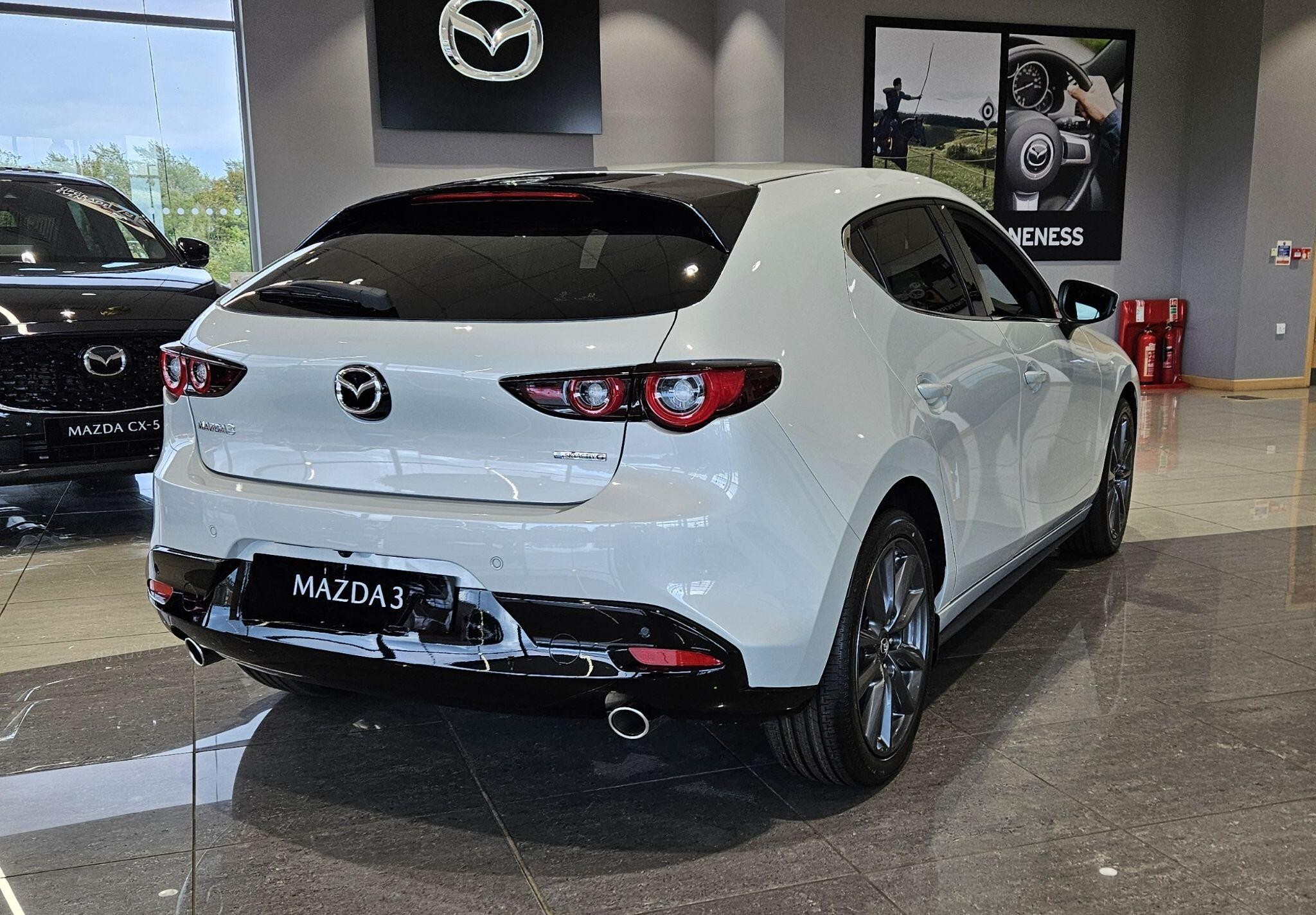 Mazda3 Image 3