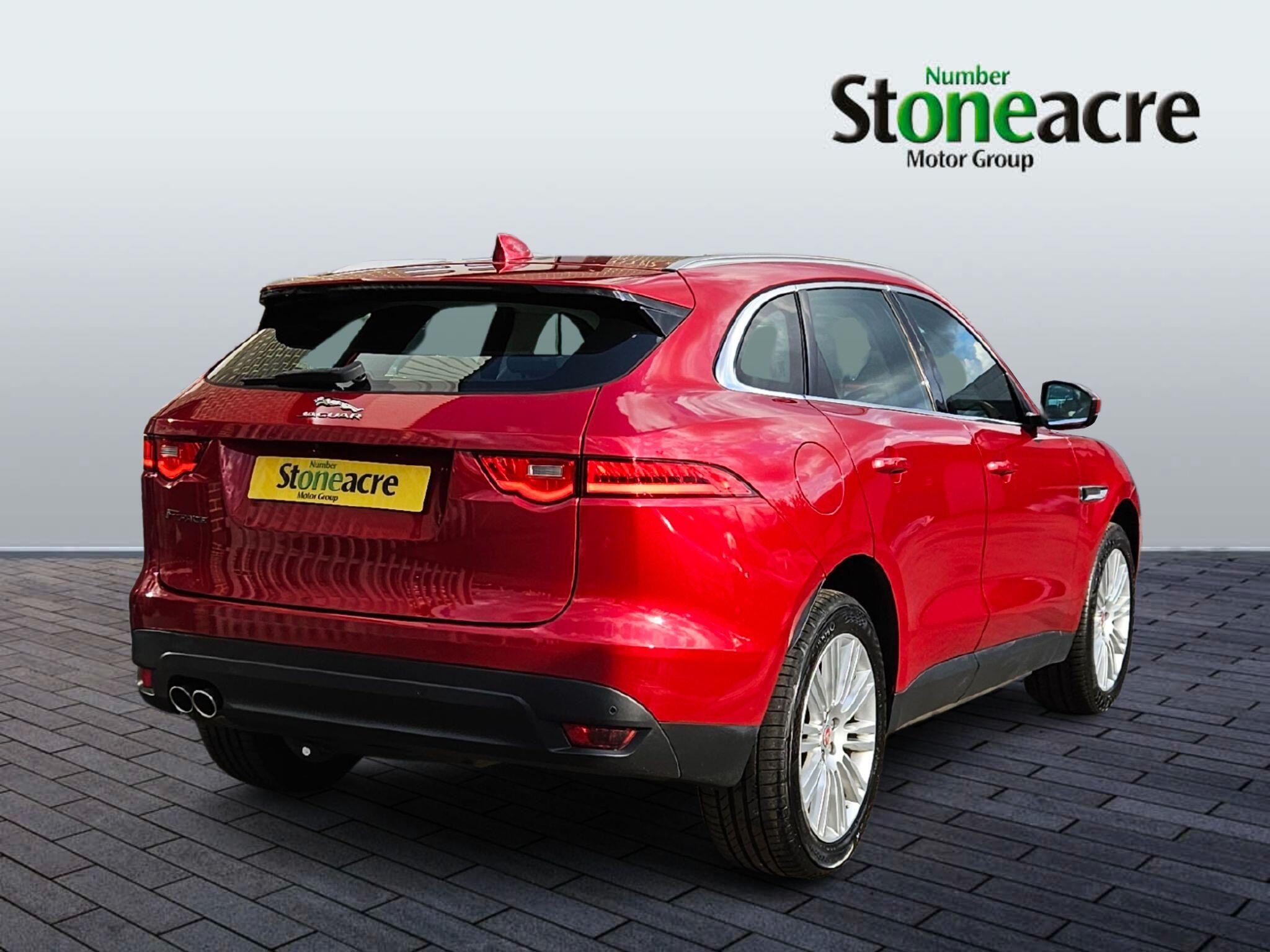 Jaguar F-Pace Image 3