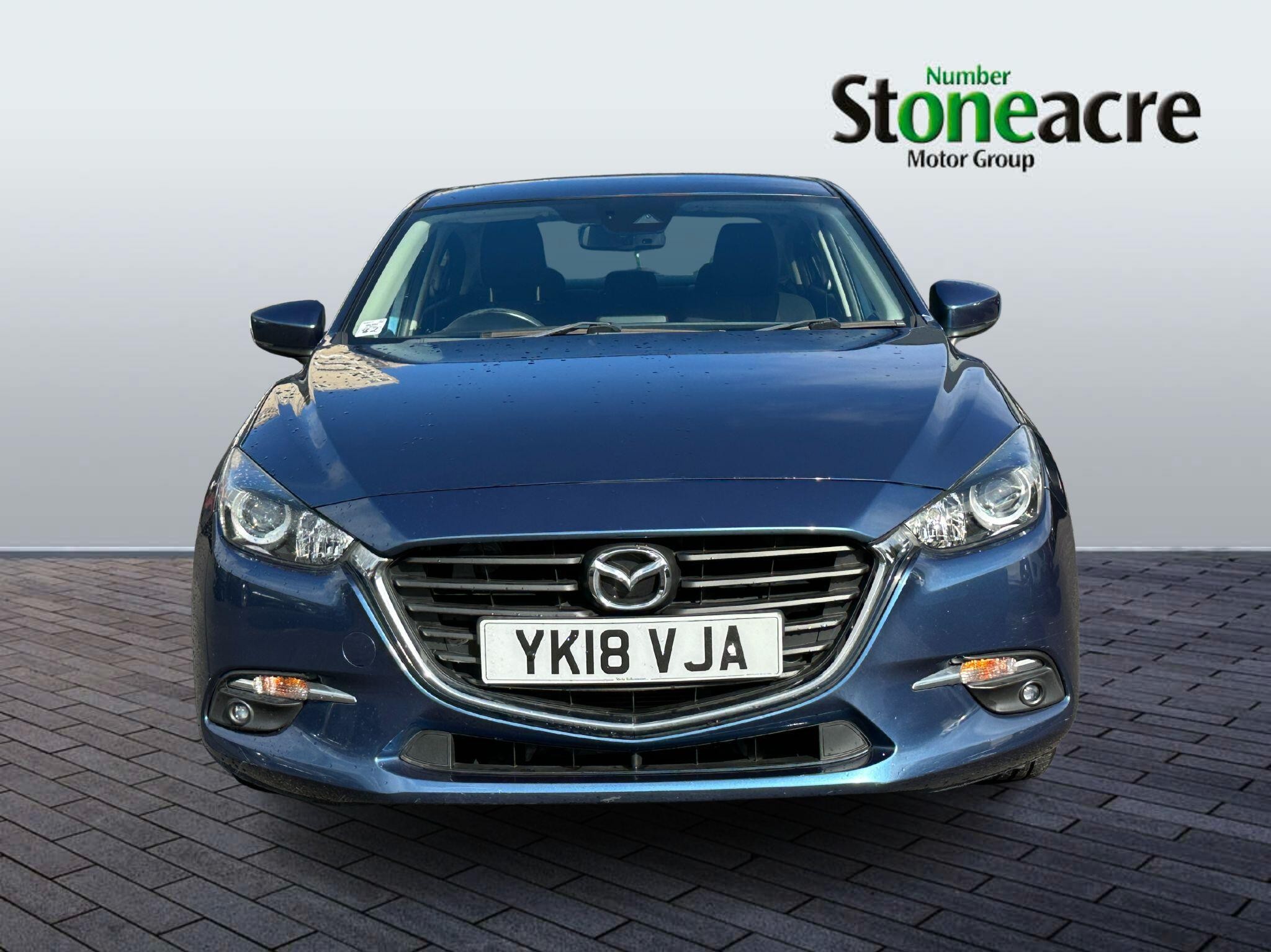 Mazda3 Saloon Image 2