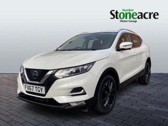 Nissan Qashqai 1.2 DIG-T N-Connecta SUV 5dr Petrol XTRON Euro 6 (s/s) (115 ps) FX67TGY Image 3