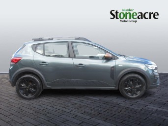 Dacia Sandero Stepway 1.0 TCe Extreme 5dr NU73KWE Image 2