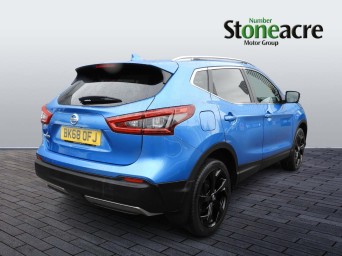 Nissan Qashqai 1.2 DIG-T Tekna+ Euro 6 (s/s) 5dr BK68OFJ Image 3