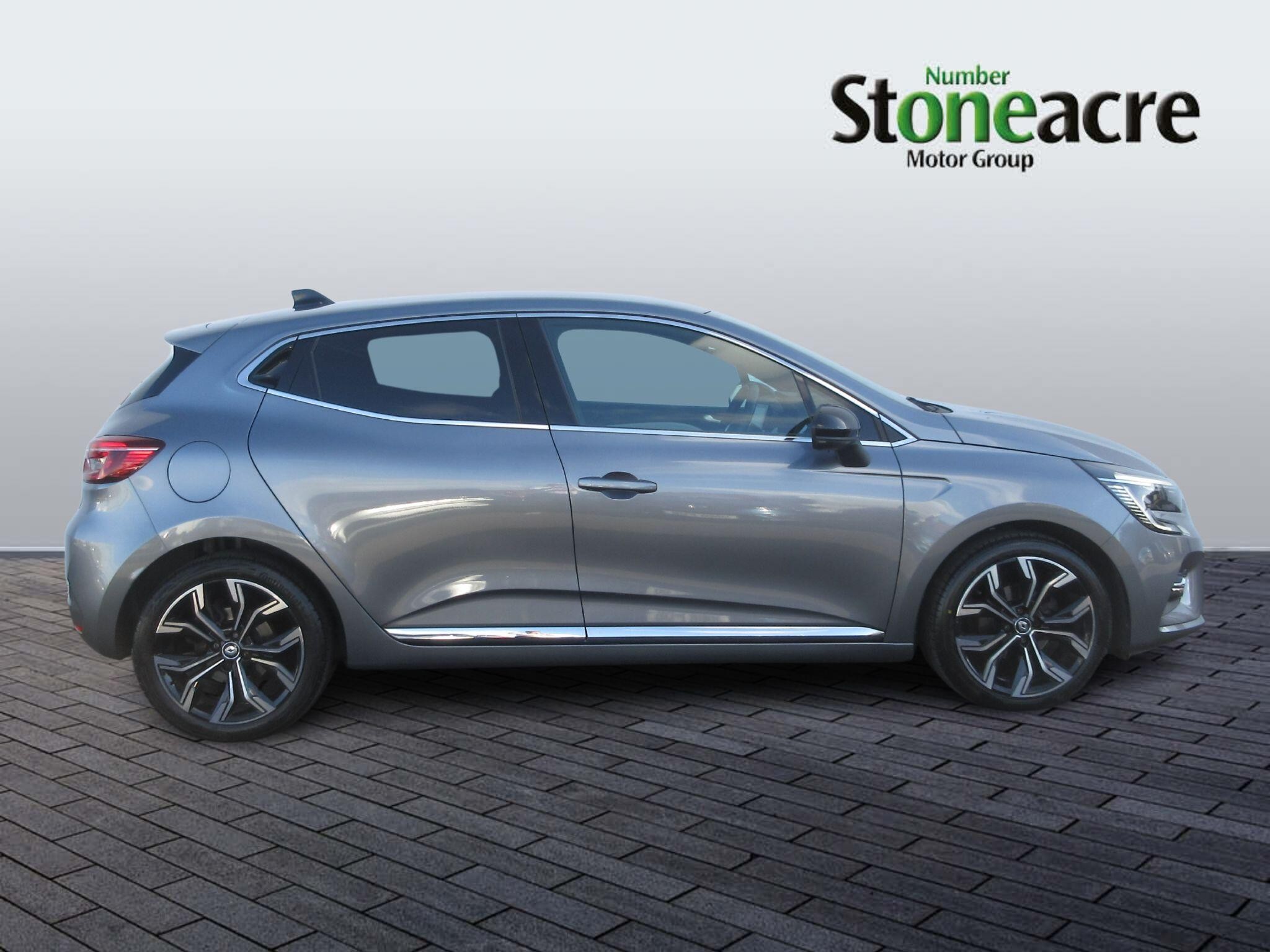 Renault Clio Image 2