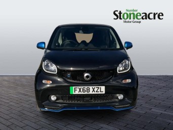 Smart FORTWO 17.6kWh Edition Nightsky Auto 2dr (22kW Charger) FX68XZL Image 2