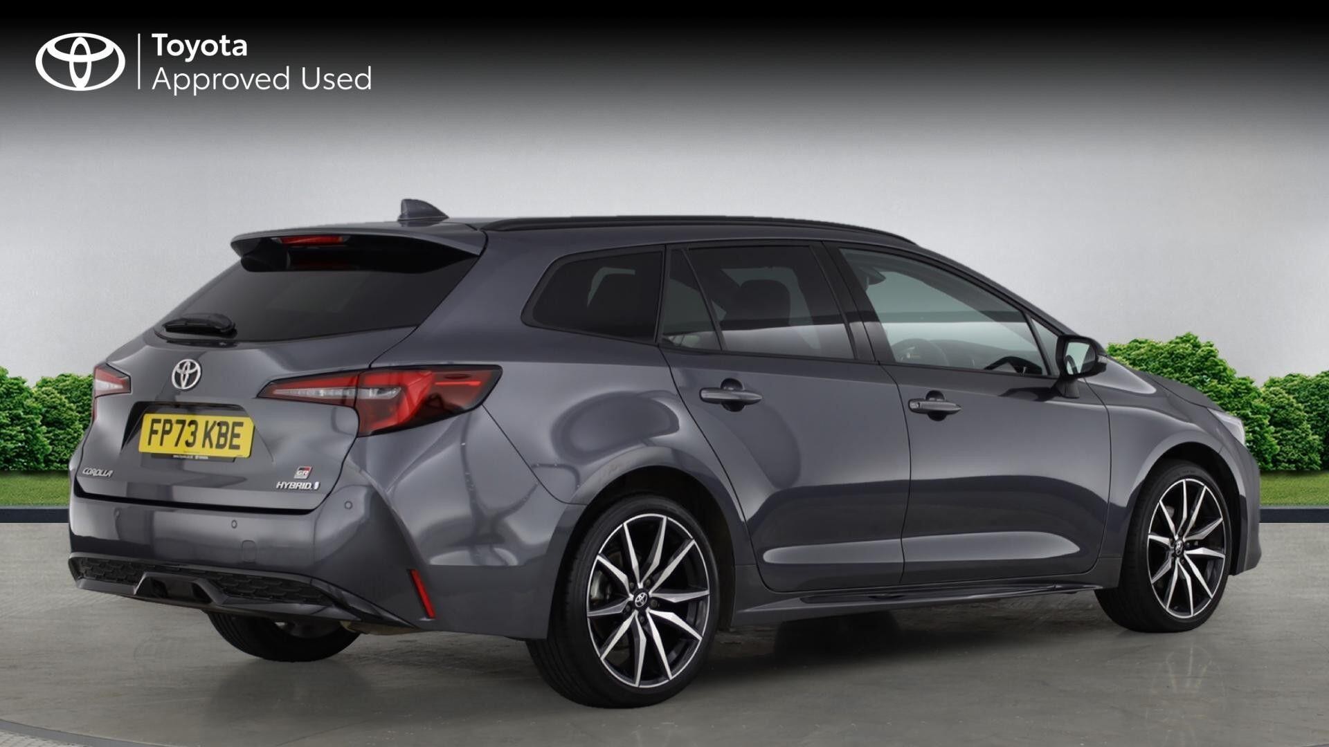 Toyota Corolla Touring Sports Image 3