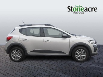 Dacia Sandero Stepway Stepway Expression TCe 90 MY23 PL72EHN Image 2