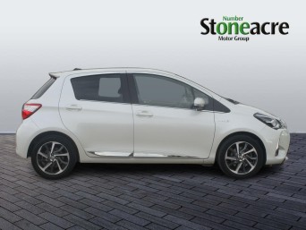 Toyota Yaris 1.5 VVT-h Excel E-CVT Euro 6 (s/s) 5dr (15in Alloy) FV17XSP Image 2